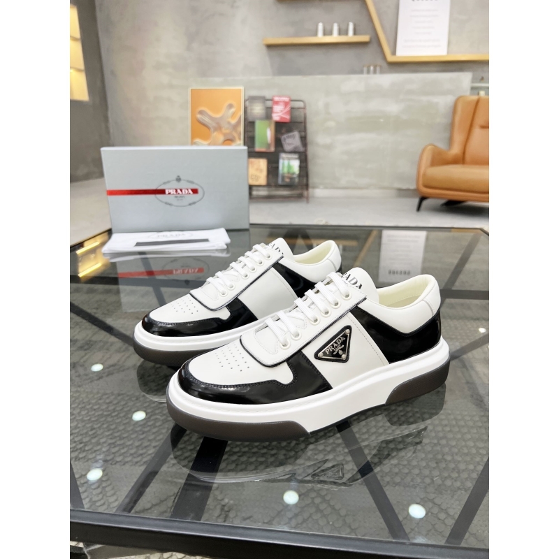 Pra*a casual shoes